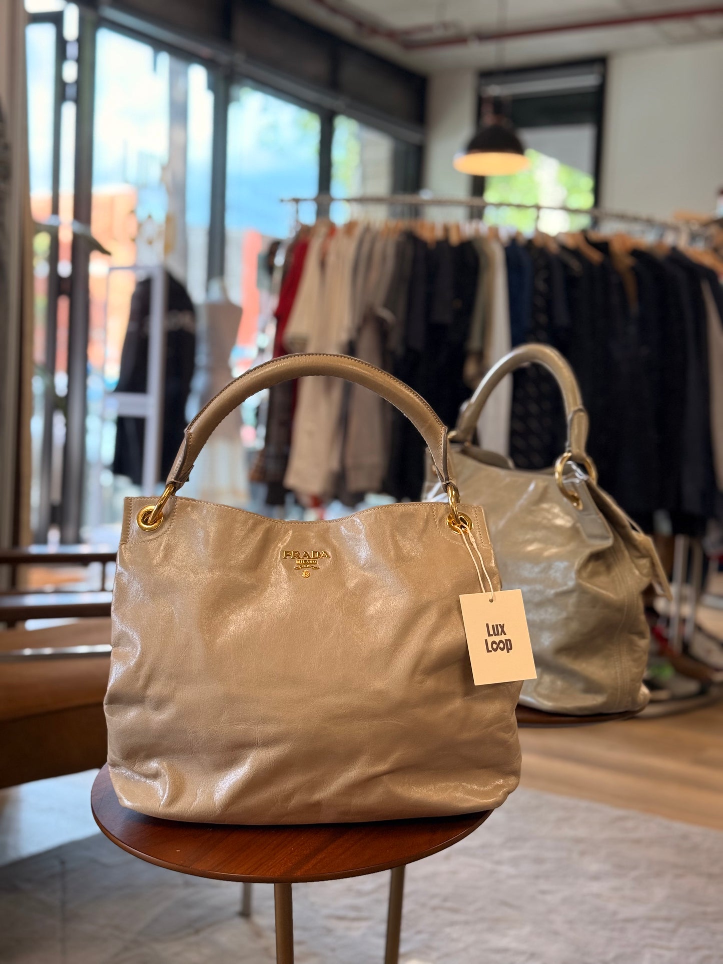 Nube Vitello Shine Leather Top Handle Tote Bag