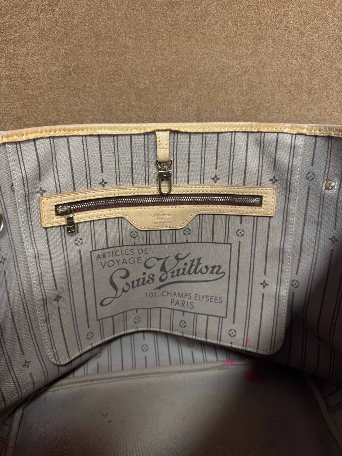 Louis Vuitton Neverfull PM