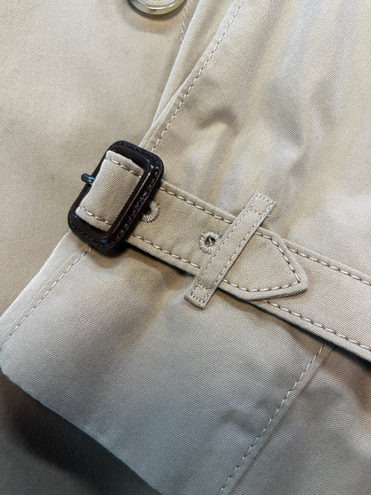 Burberry Double-Breasted Trench Coat (Classic Style)
