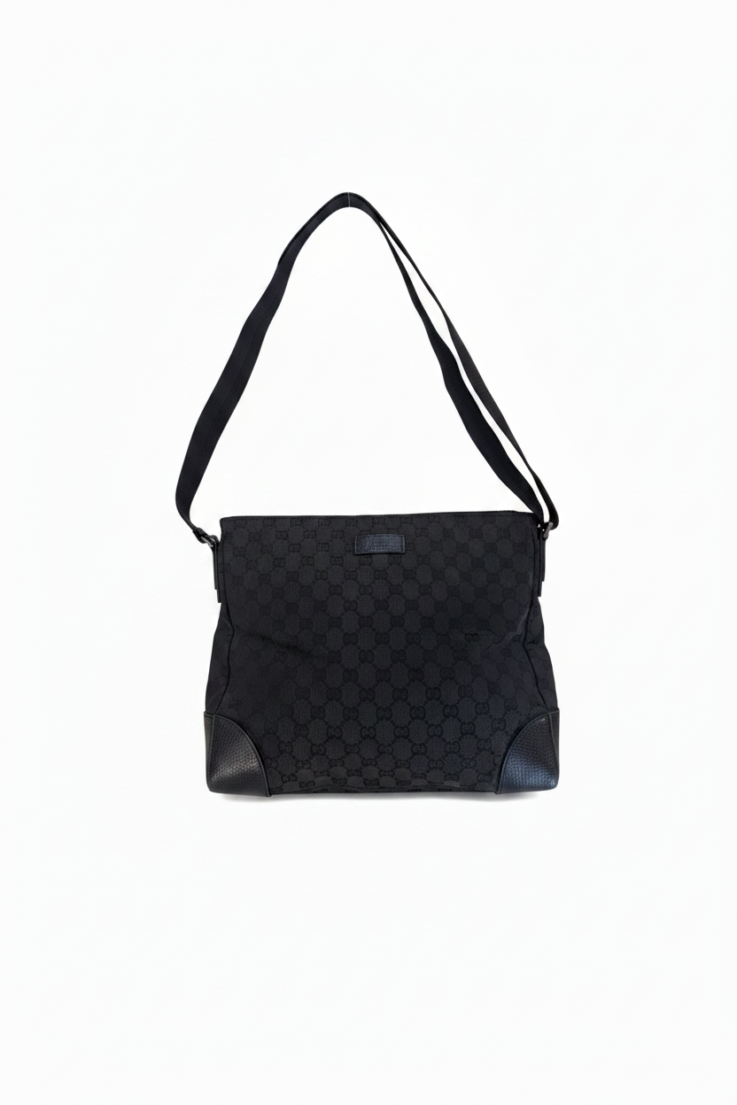 Gucci GG Canvas Medium Messenger Bag