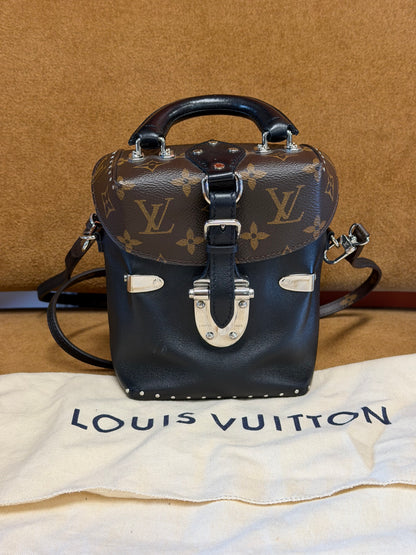 Louis Vuitton Bag in Canvas & Black Leather