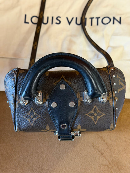 Louis Vuitton Bag in Canvas & Black Leather
