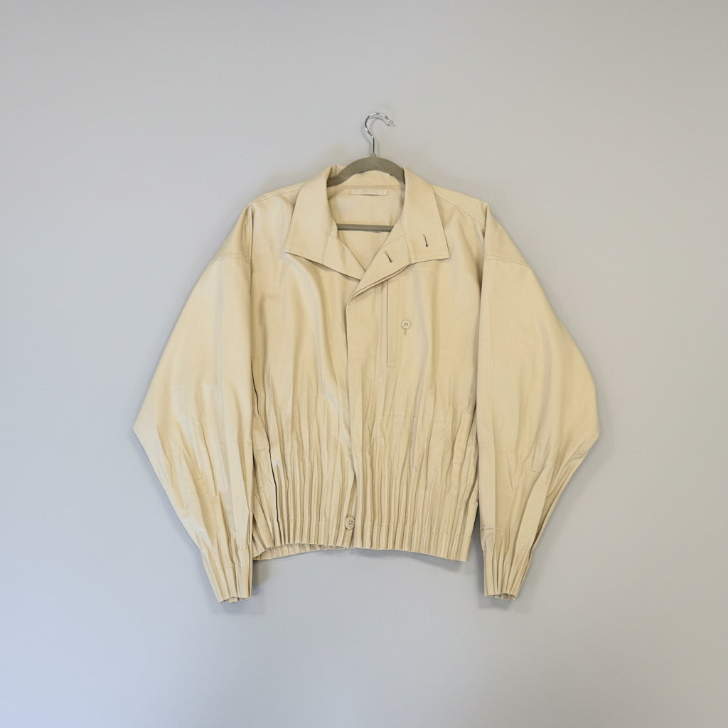 Issey Miyake Men Cropped Gathered Jacket