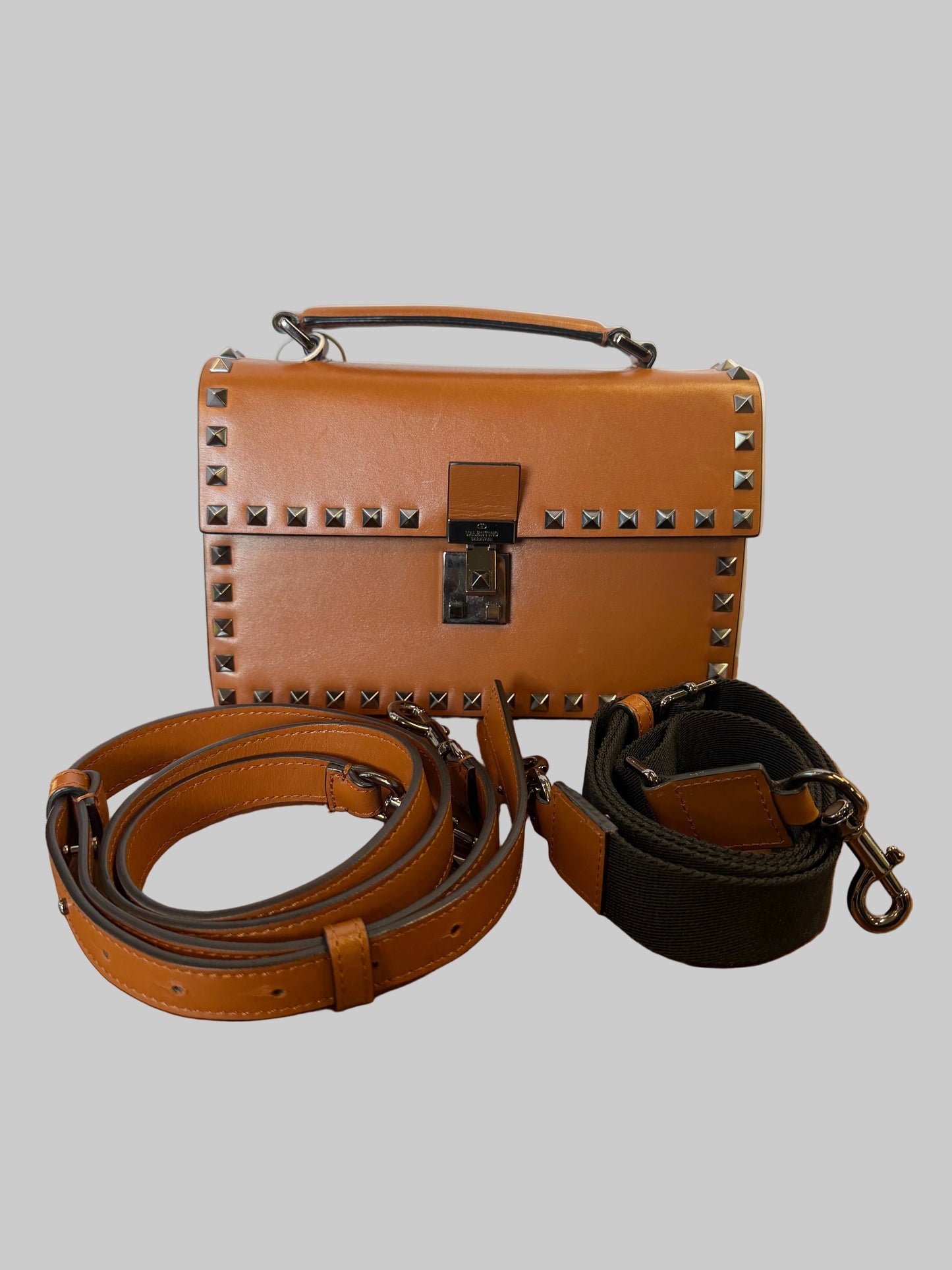 Valentino Garavani Rockstud Alcove Flip-Lock Shoulder Bag