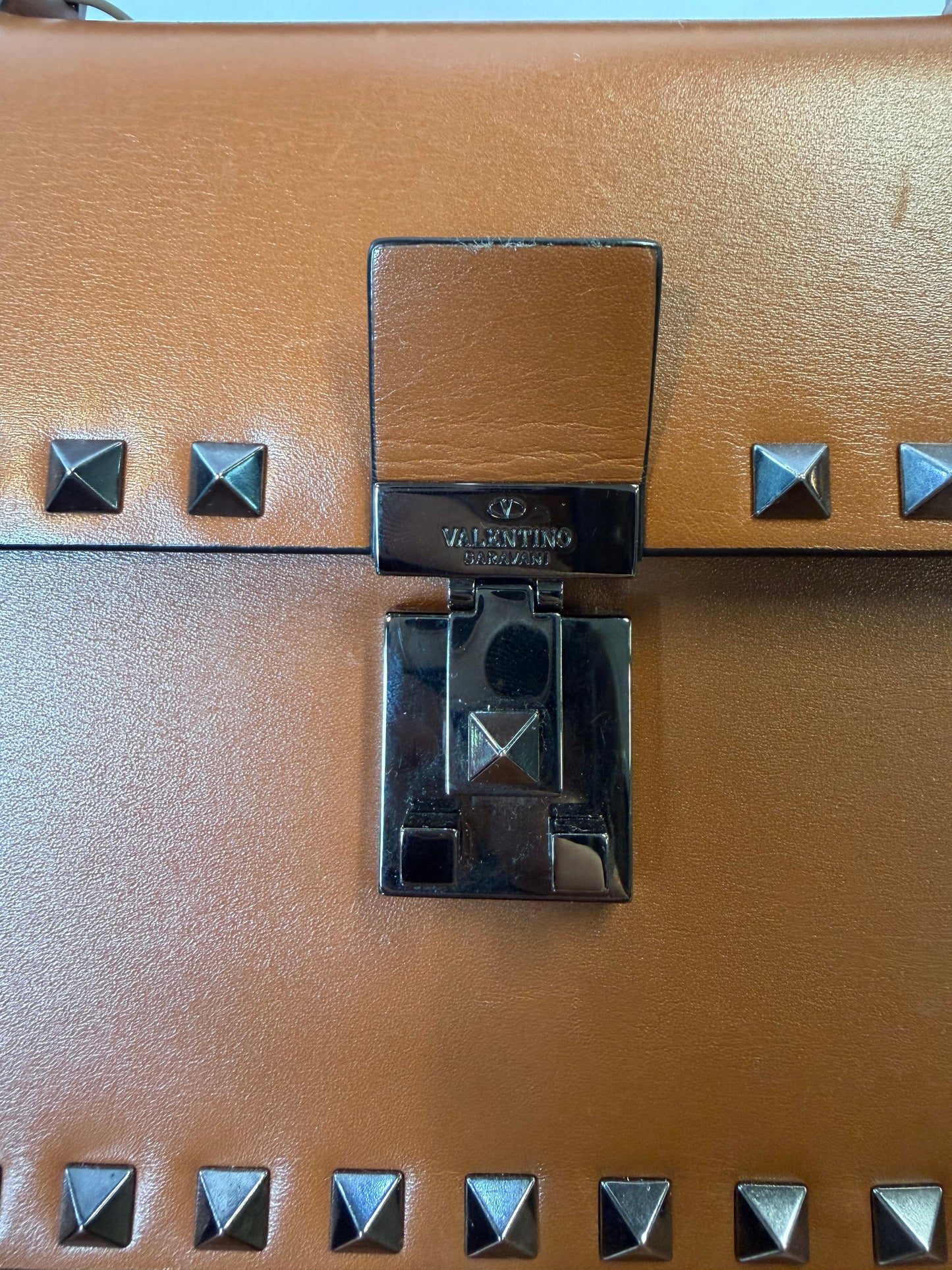 Valentino Garavani Rockstud Alcove Flip-Lock Shoulder Bag