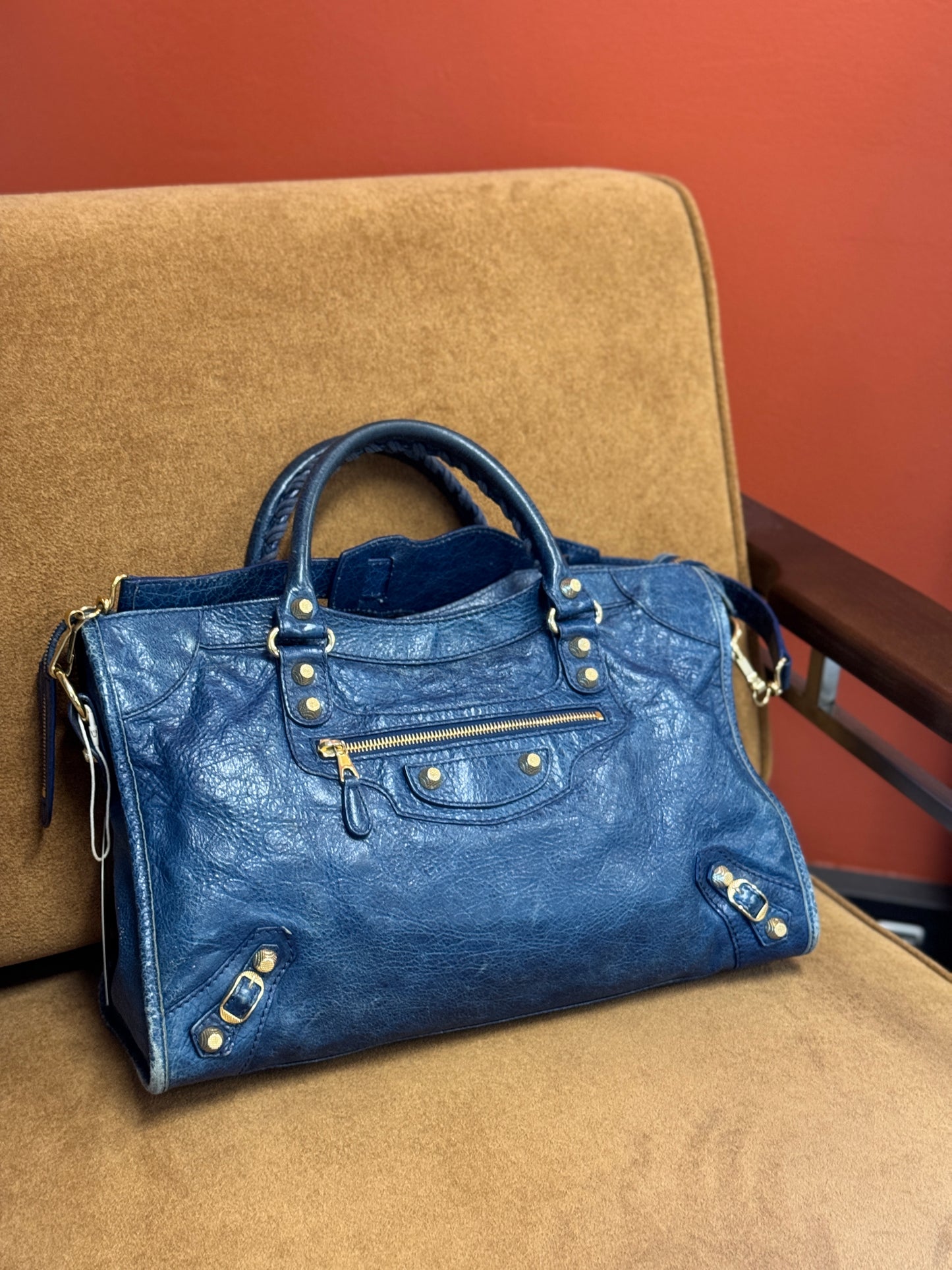 Classic City bag in navy blue