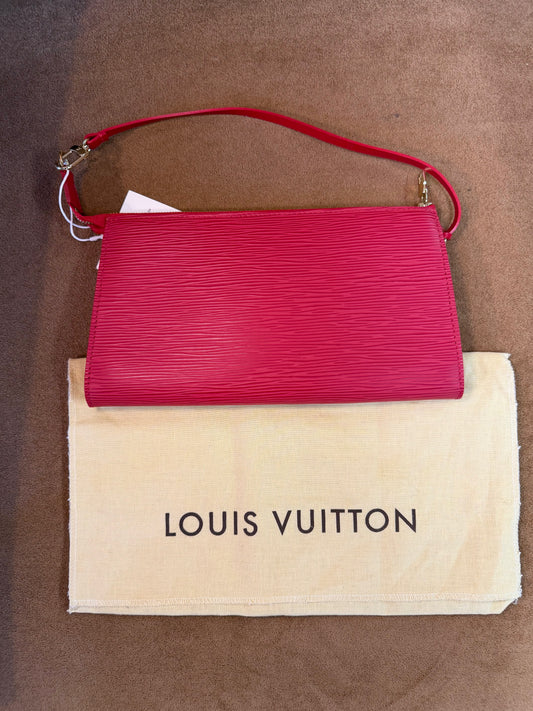 Louis Vuitton Pochette Accessoires in Epi Leather