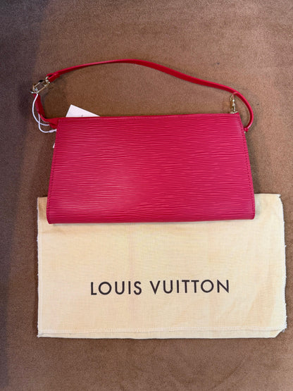 Louis Vuitton Pochette Accessoires in Epi Leather