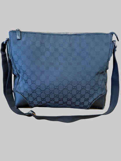 Gucci GG Canvas Medium Messenger Bag