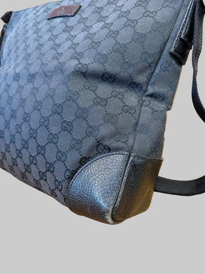 Gucci GG Canvas Medium Messenger Bag