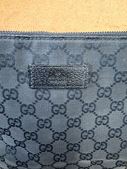 Gucci GG Canvas Medium Messenger Bag