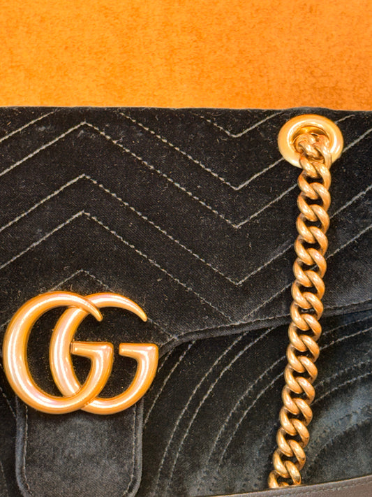 GG Marmont Small Shoulder Bag