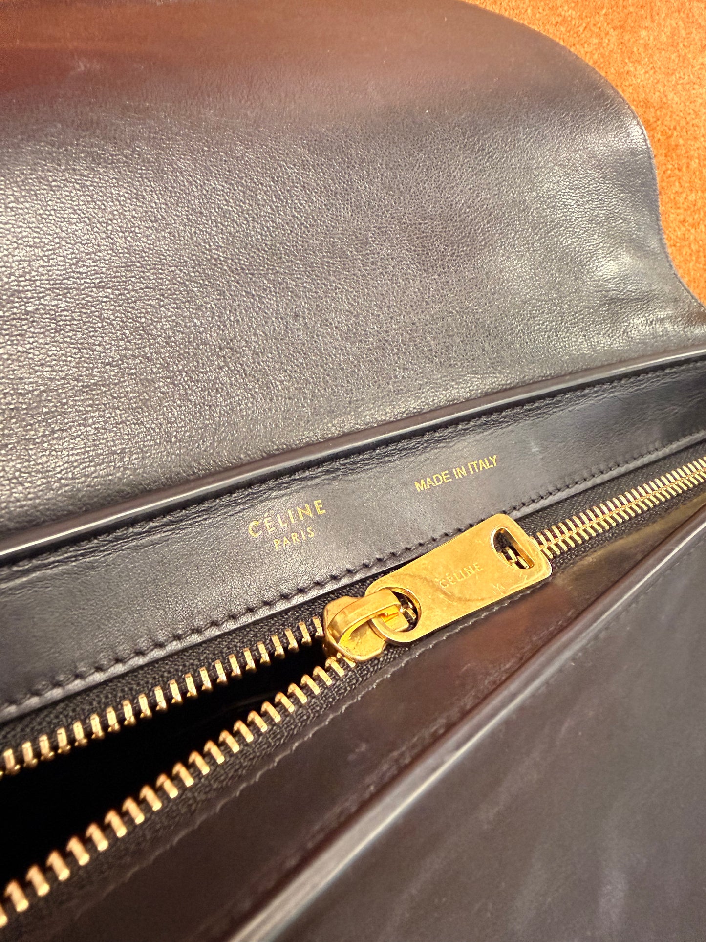Tri-Color Trapeze bag in blue grained leather