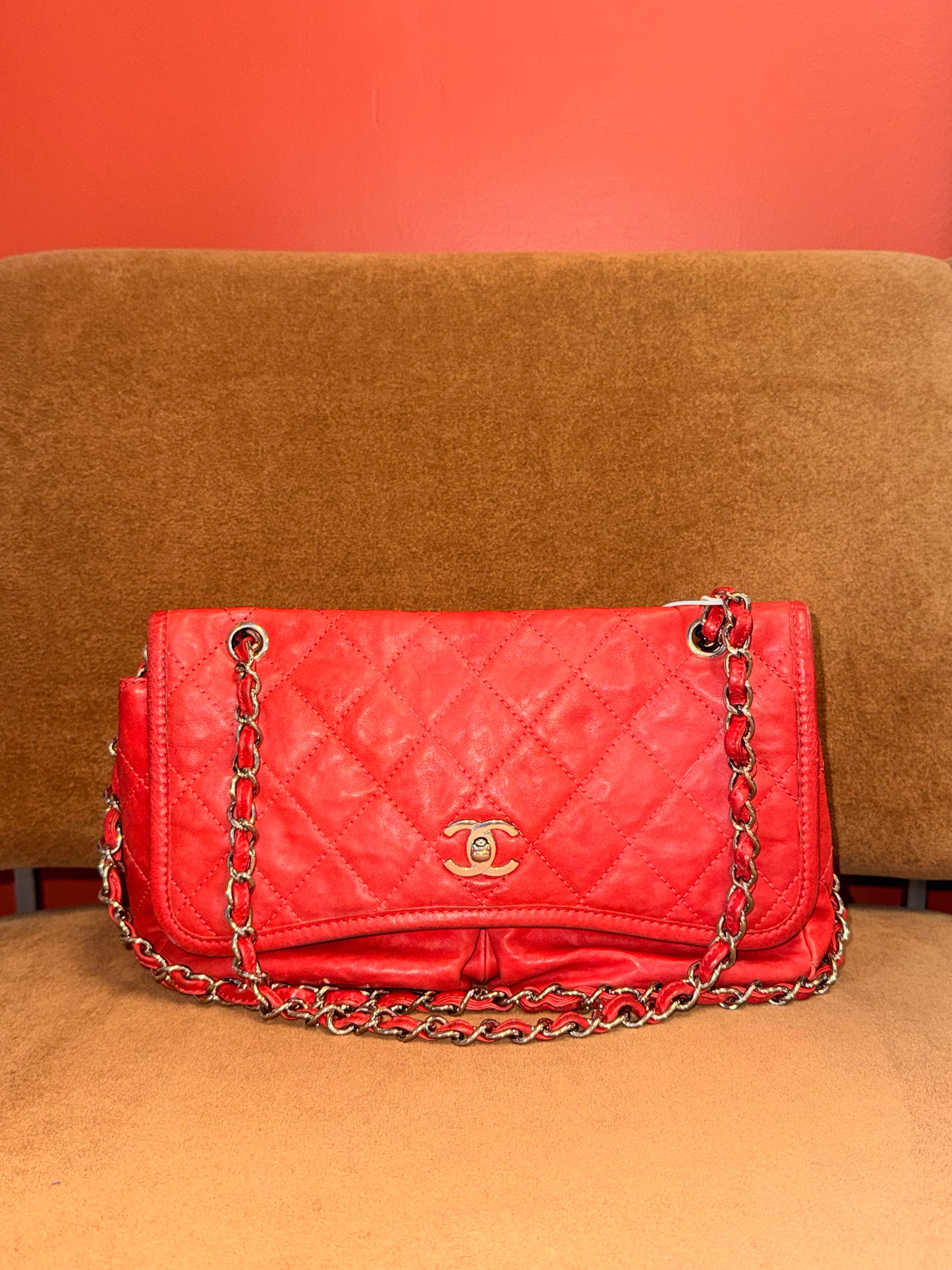 Natural Beauty Flap bag in Red Leather