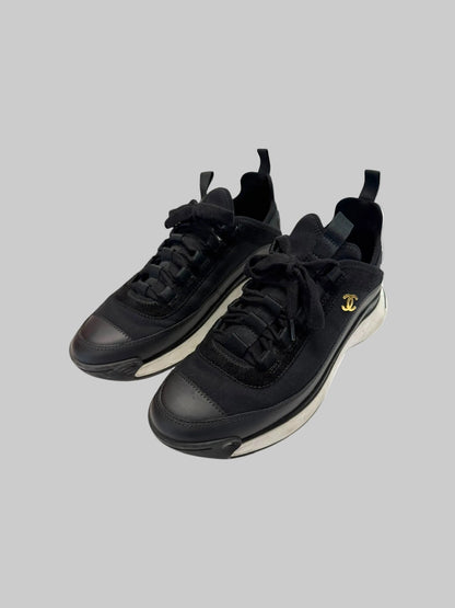 Chanel CC Logo Low-Top Sneaker