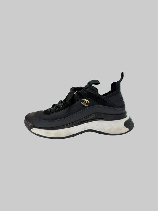 Chanel CC Logo Low-Top Sneaker