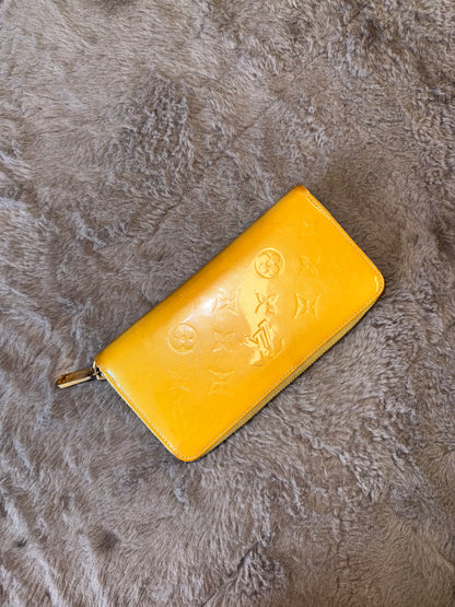 Louis Vuitton Monogram Vernis Zippy Wallet